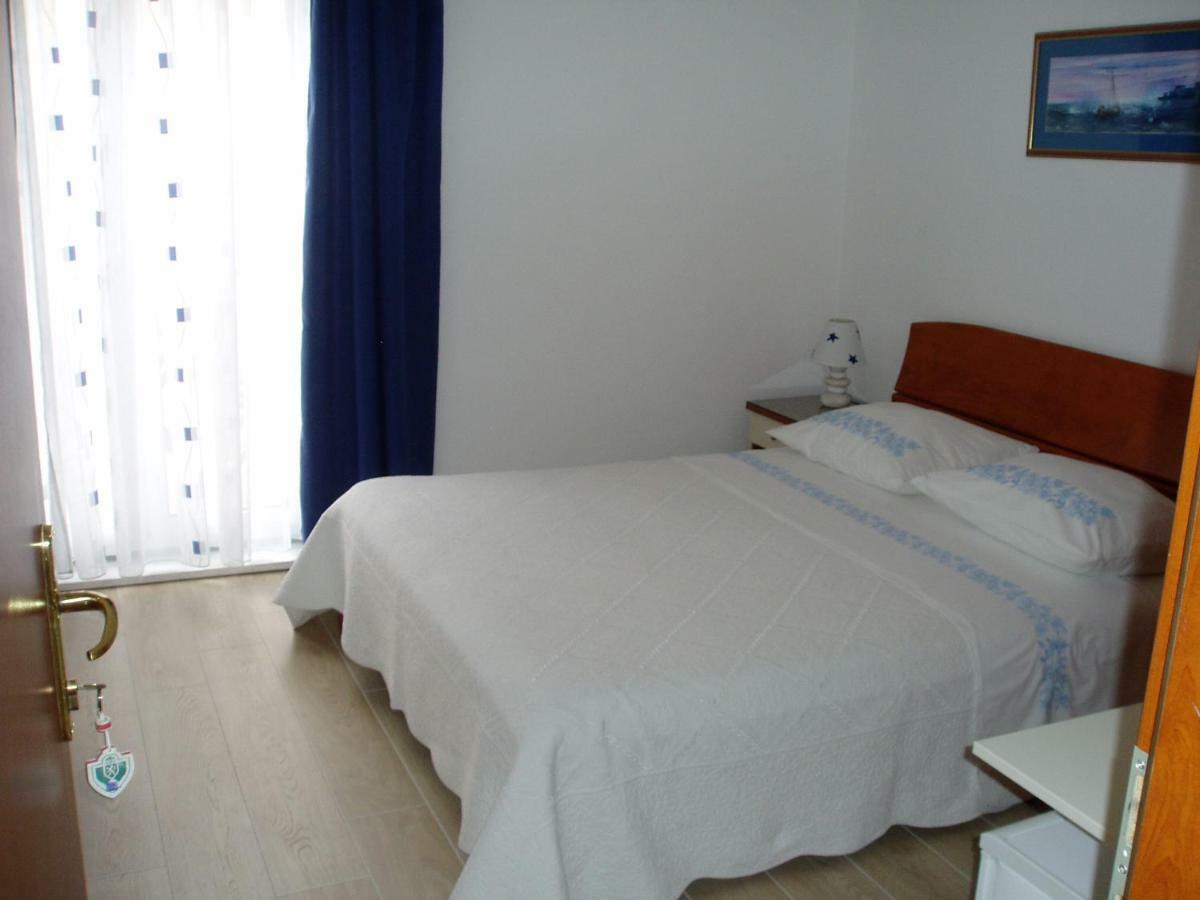 Apartments&Rooms Nikša Podgora Buitenkant foto